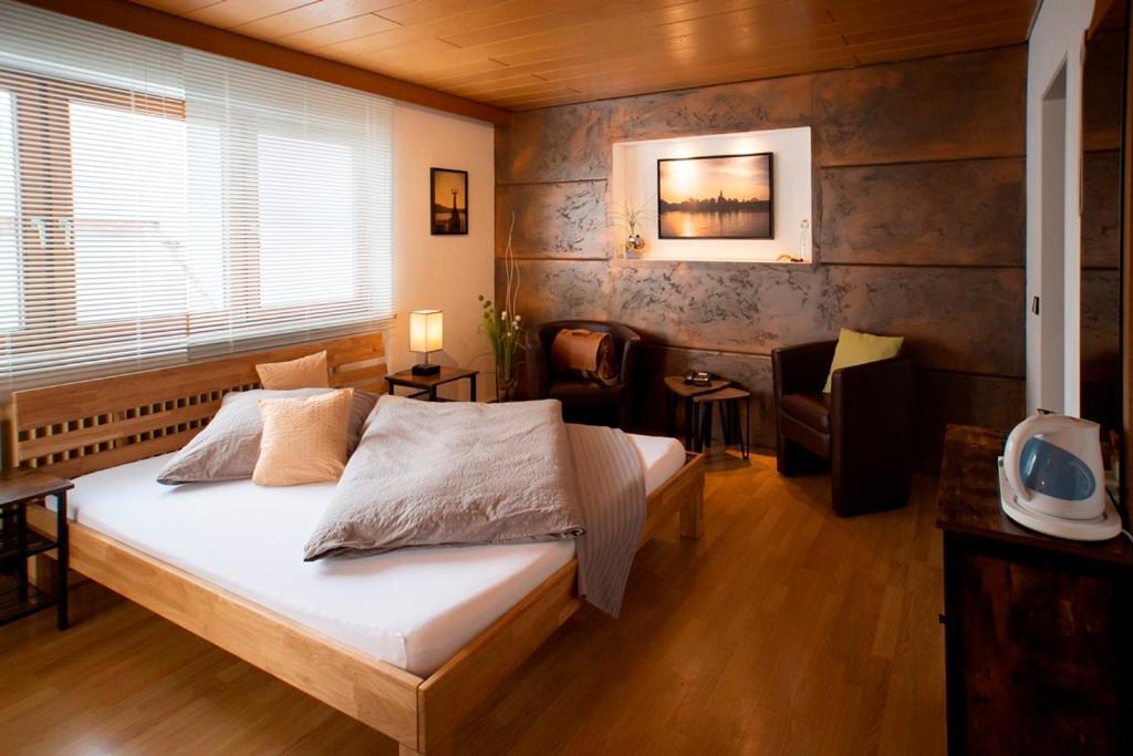 Haus Rose Bed & Breakfast Аленсбах Екстериор снимка