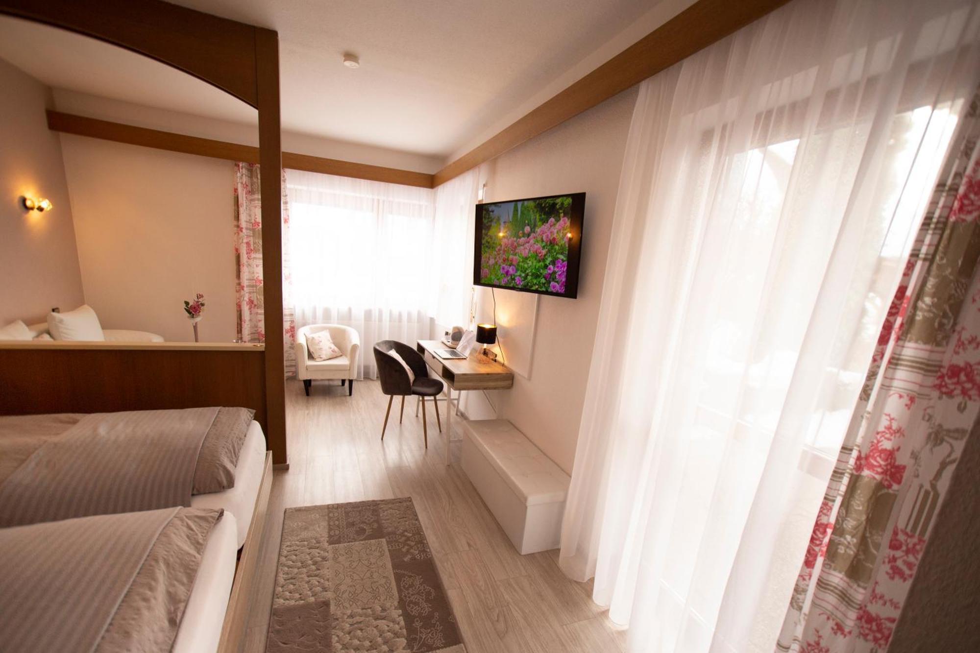 Haus Rose Bed & Breakfast Аленсбах Екстериор снимка
